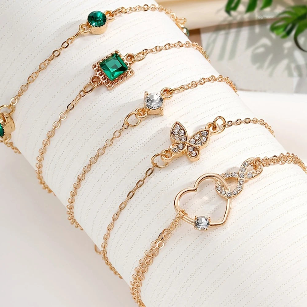 Set de 5 Bracelets Vintage Élégance – Strass Brillants & Symboles Infini
