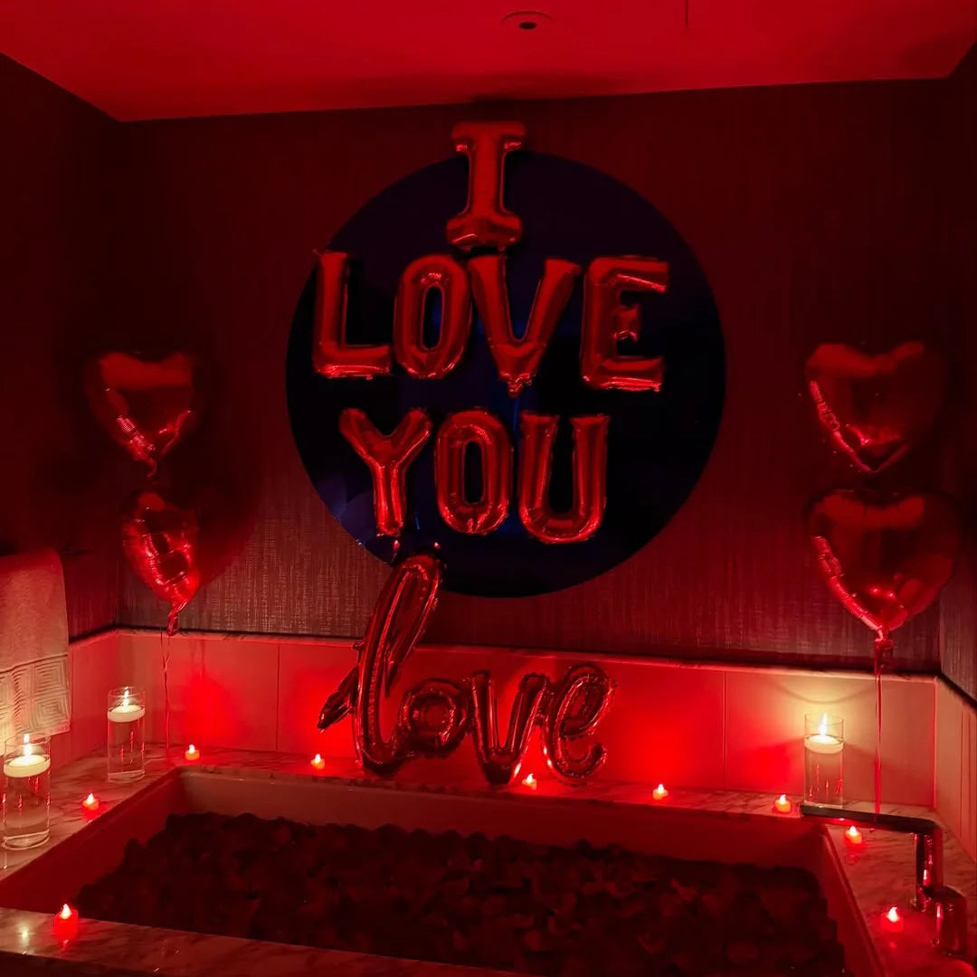 Set de Ballons “I LOVE YOU” – Cœur en Aluminium & Pétales Rouges