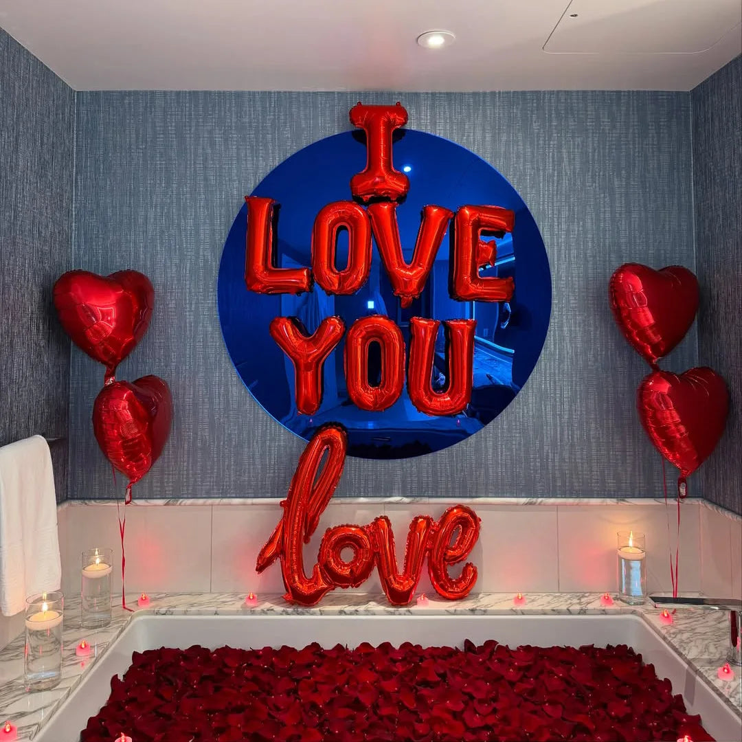 Set de Ballons “I LOVE YOU” – Cœur en Aluminium & Pétales Rouges