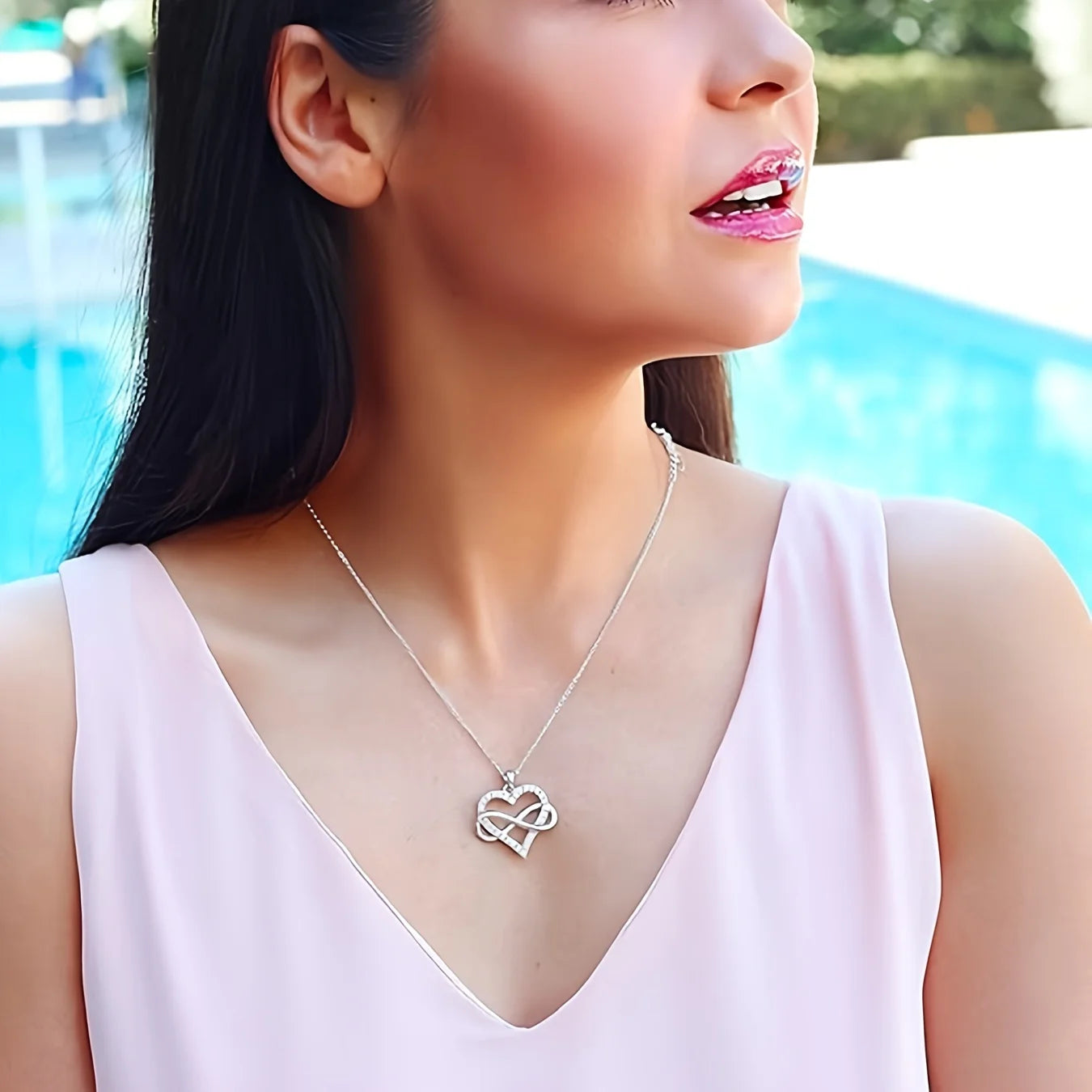 Coffret Rose Éternelle avec Collier Cœur Infini – Cadeau Romantique