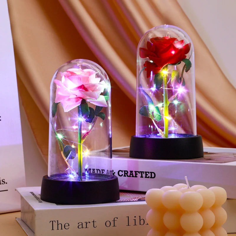 Rose Éternelle Artificielle sous Cloche en Verre avec Lumière LED